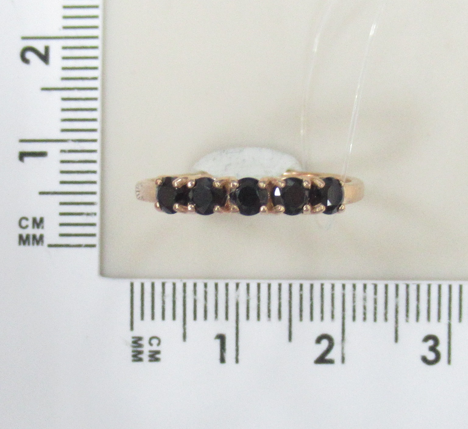 Серебряное кольцо со шпинелью